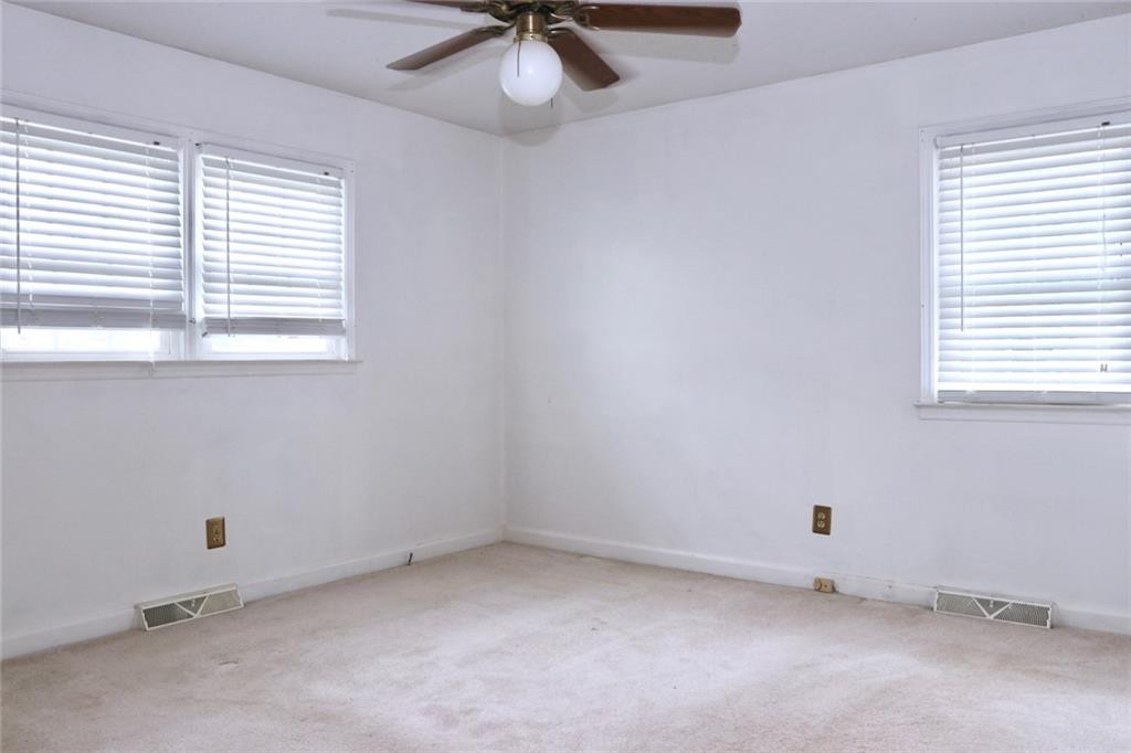 307 Ivey Road Graham, NC 27253 - Photo 18 of 29 Gallery Image 18