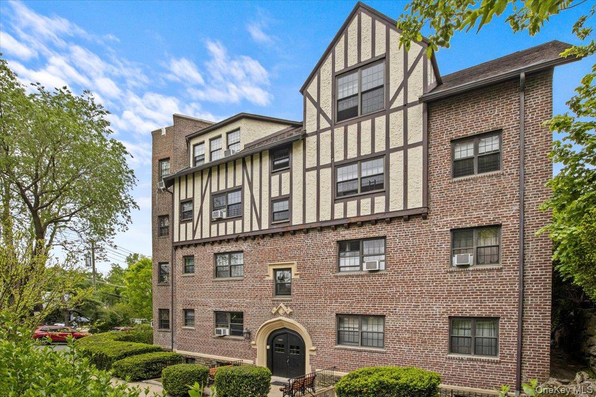 1440 Boston Post Road, Unit 2I Larchmont, NY 10538 - Photo 1 of 20