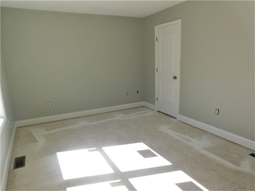 696 Main Street Hopkinton, RI 02832 - Photo 9 of 18