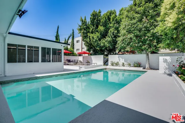 $15,000 | 5757 Agnes Avenue, North Hollywood, CA 91607