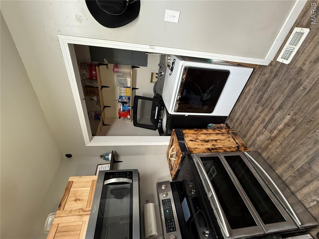 645 North Springfield Road, Unit A/B St. James, MO 65559 - Photo 7 of 19