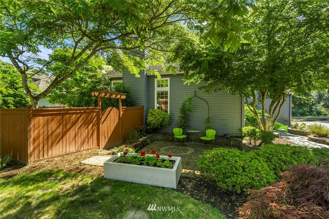 19710 89th Place Northeast Bothell, WA 98011 - Photo 23 of 30 Gallery Image 23