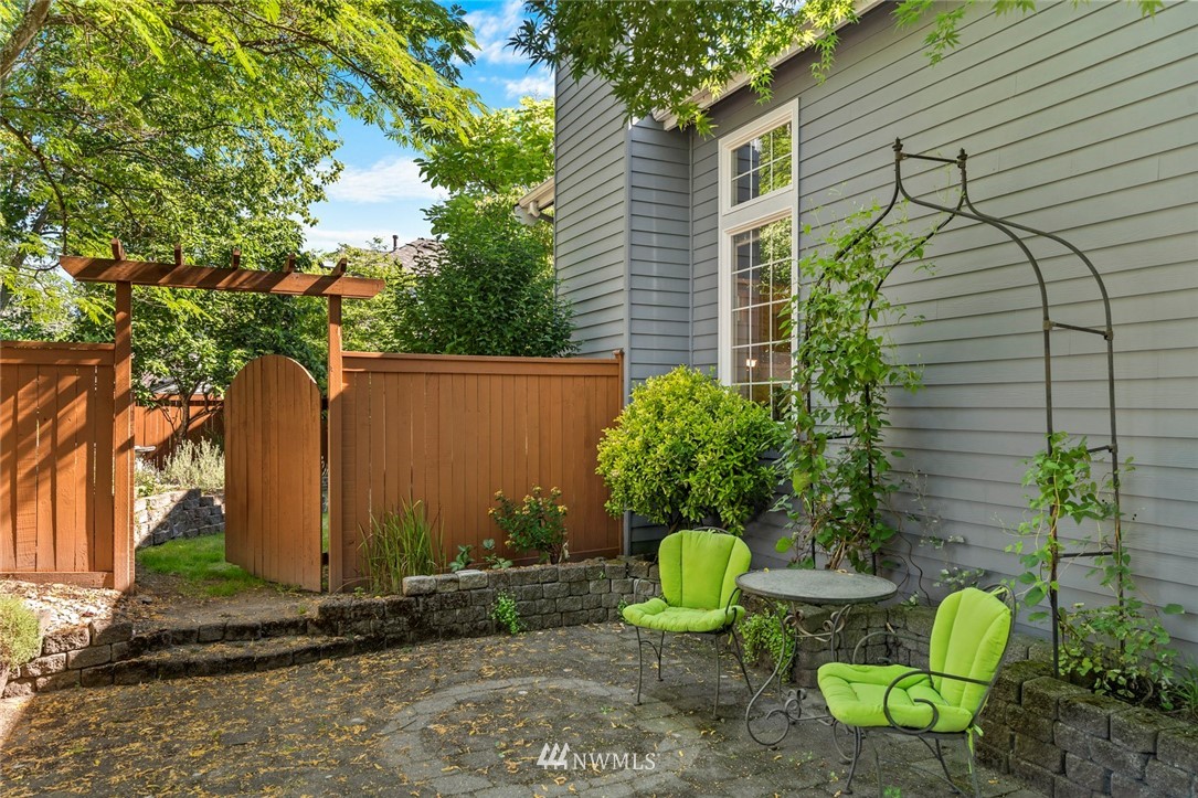 19710 89th Place Northeast Bothell, WA 98011 - Photo 24 of 30 Gallery Image 24