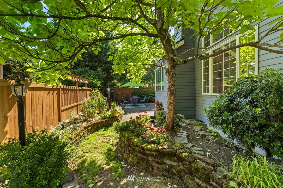 19710 89th Place Northeast Bothell, WA 98011 - Photo 27 of 30 Gallery Image 27