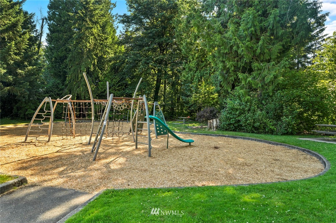 19710 89th Place Northeast Bothell, WA 98011 - Photo 30 of 30 Gallery Image 30