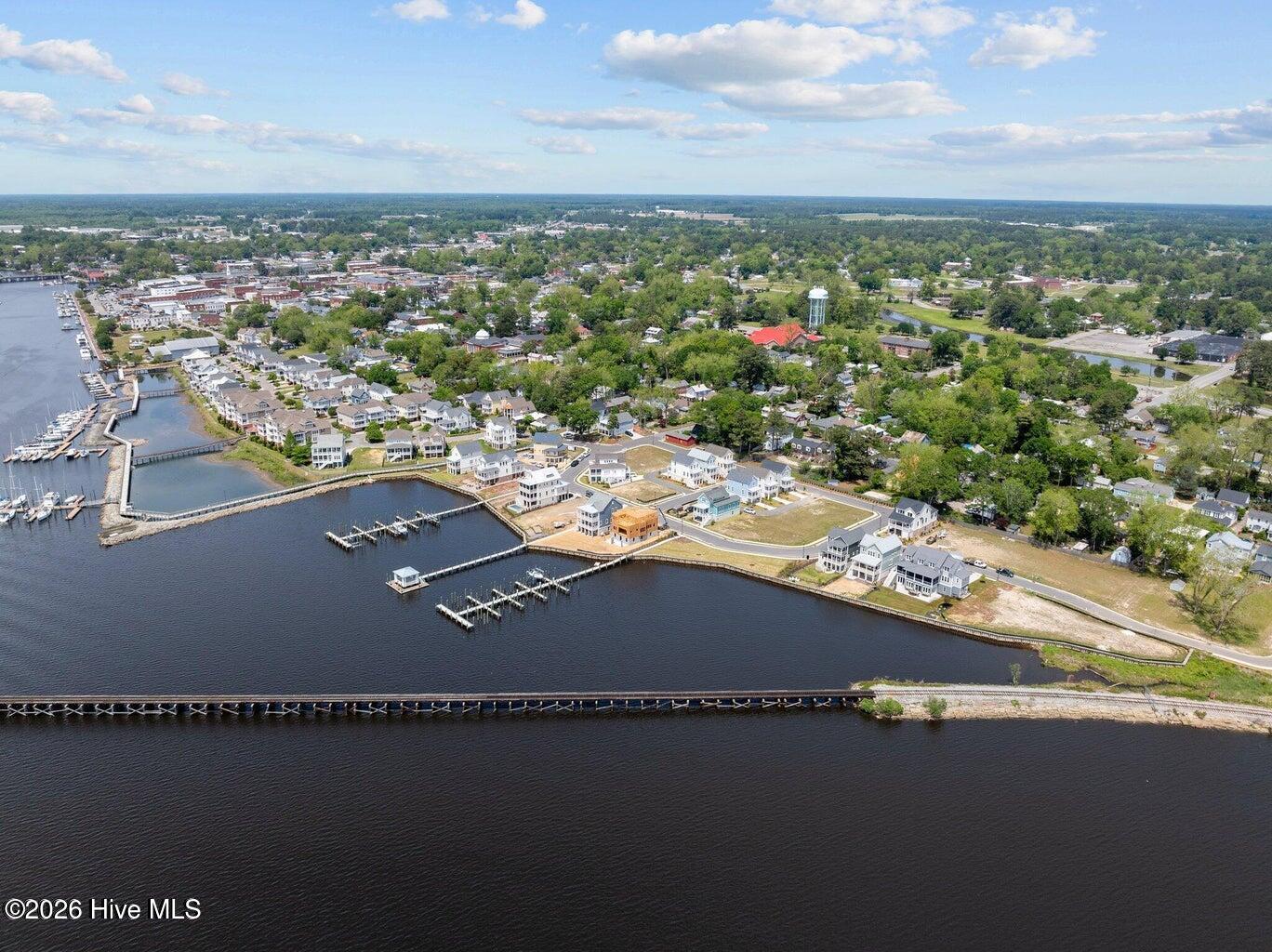 516 Front Street Washington, NC 27889 - Photo 5 of 14 20260326215331098976000000-o