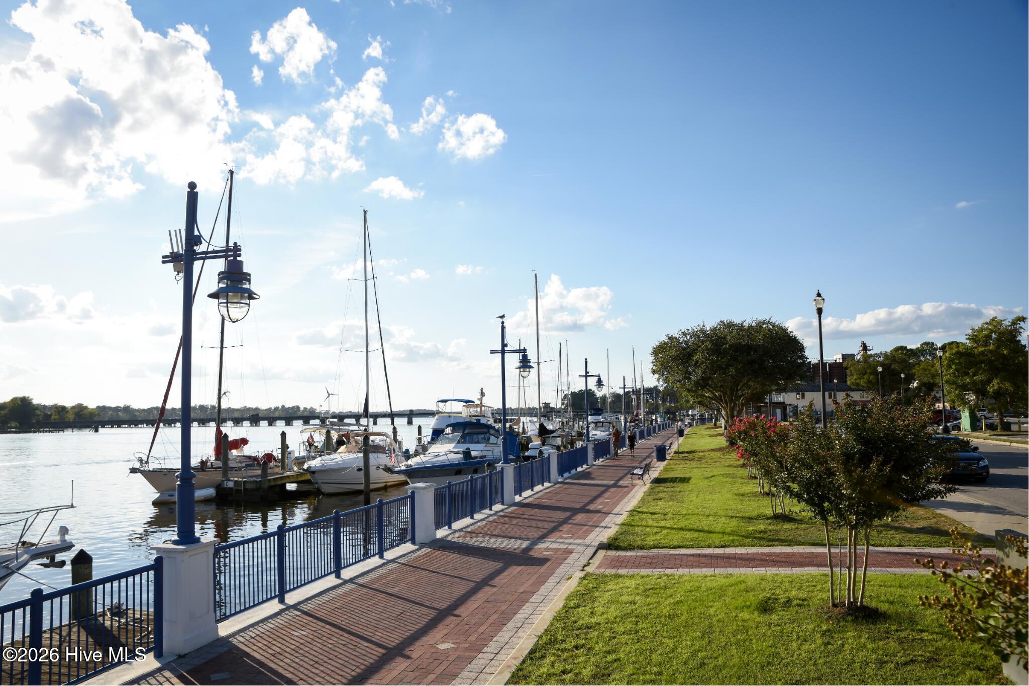 516 Front Street Washington, NC 27889 - Photo 9 of 14 61