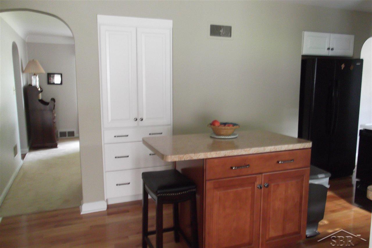 1883 Hemmeter Road Saginaw, MI 48638 - Photo 7 of 20 31351328-6.JPG