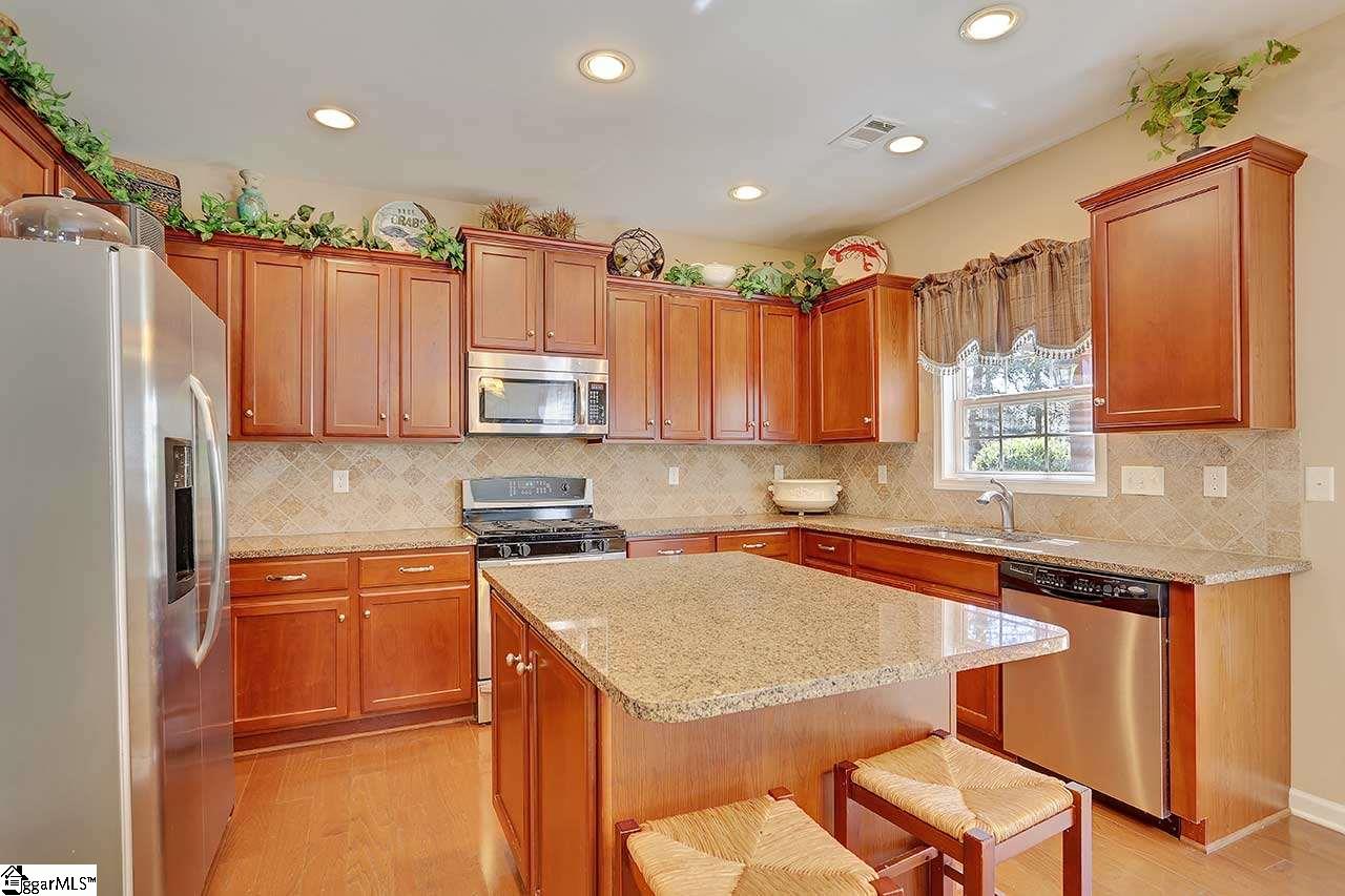 32 Pimmit Place Greenville, SC 29607 - Photo 10 of 36 Gallery Image 10