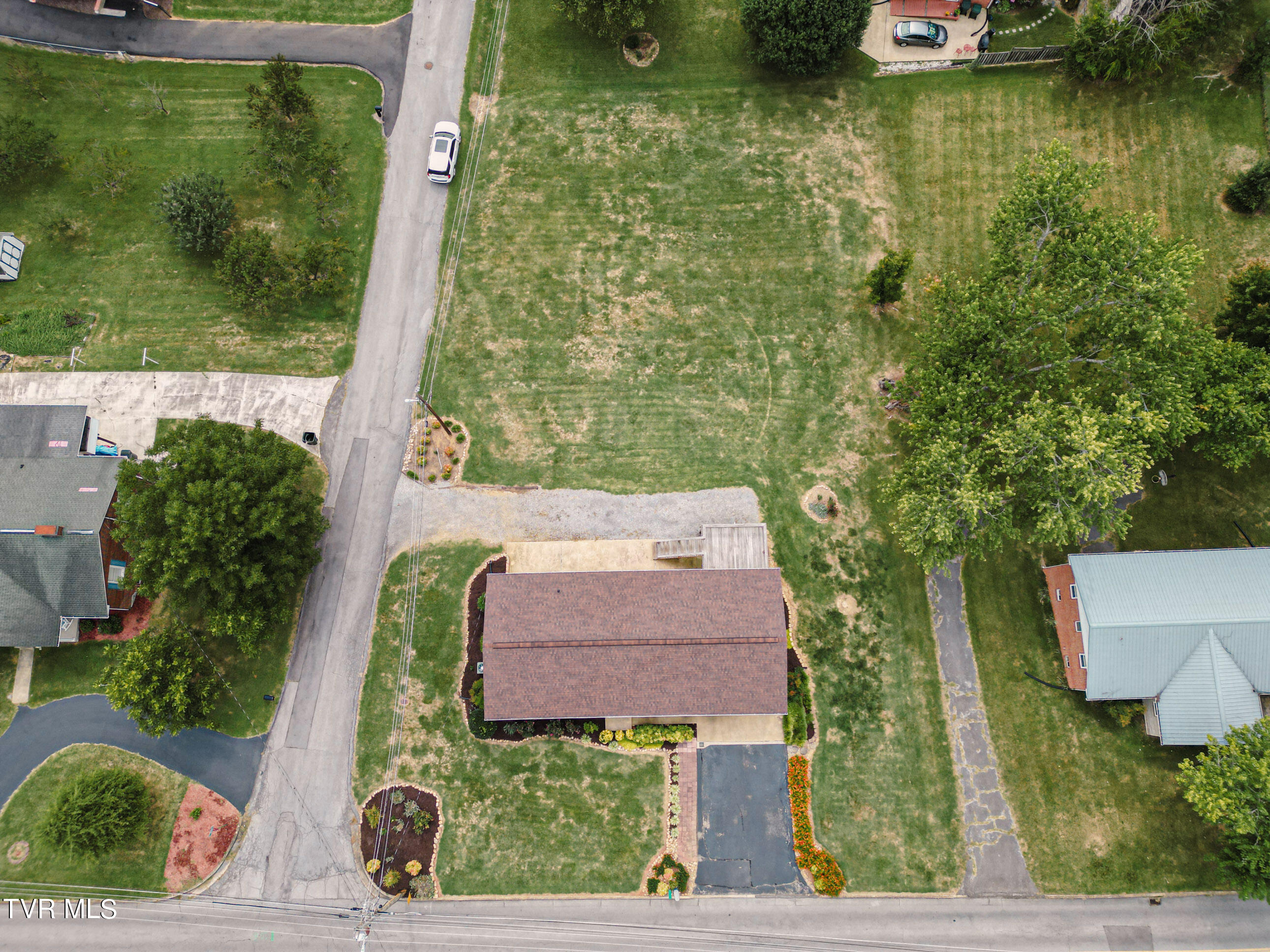1812 Old Tusculum Road Greeneville, TN 37745 - Photo 64 of 64 DanielleRickerPhotography-0062