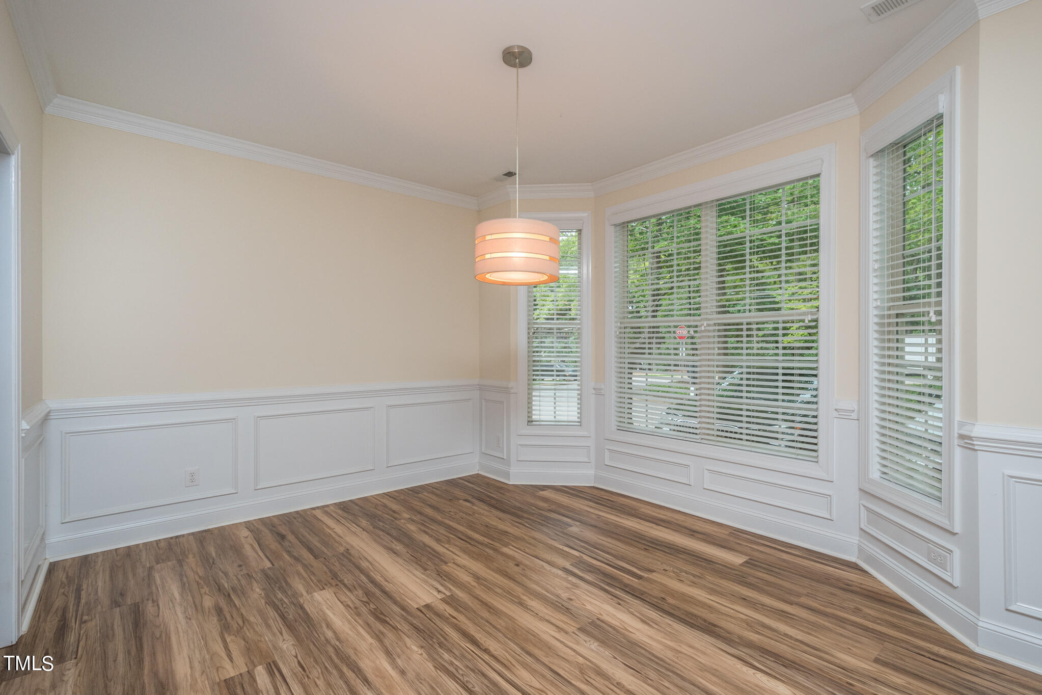 129 West Cornwall Road Cary, NC 27511 - Photo 10 of 17 Dining - 129 W Cornwall Rd