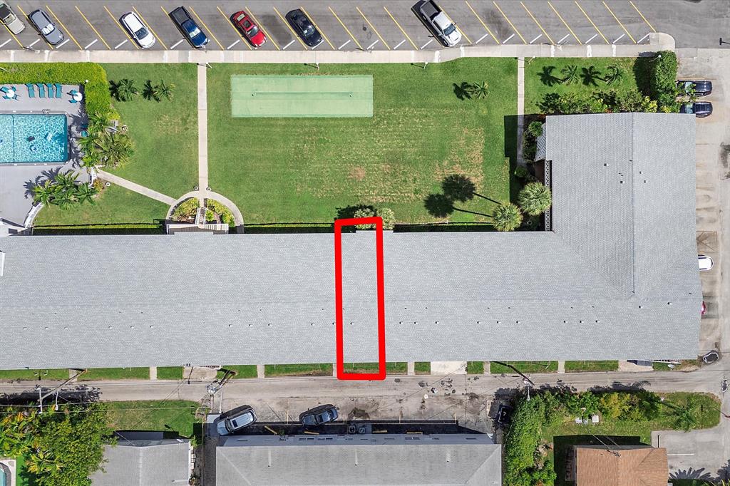 900 Atlantic Shores Boulevard, Unit 209 Hallandale Beach, FL 33009 - Photo 15 of 20 a bird view of a building and yard