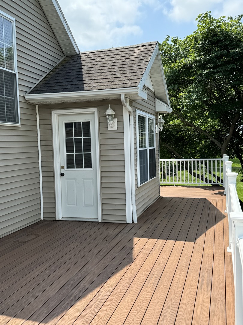 561 County Road 2000 East Secor, IL 61771 - Photo 25 of 37 a view of backyard with a deck