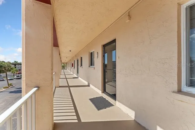 $125,000 | 3915 Lake Bayshore Drive, Unit BLDG F 306, Bradenton, FL 34205