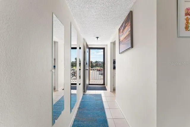 $125,000 | 3915 Lake Bayshore Drive, Unit BLDG F 306, Bradenton, FL 34205