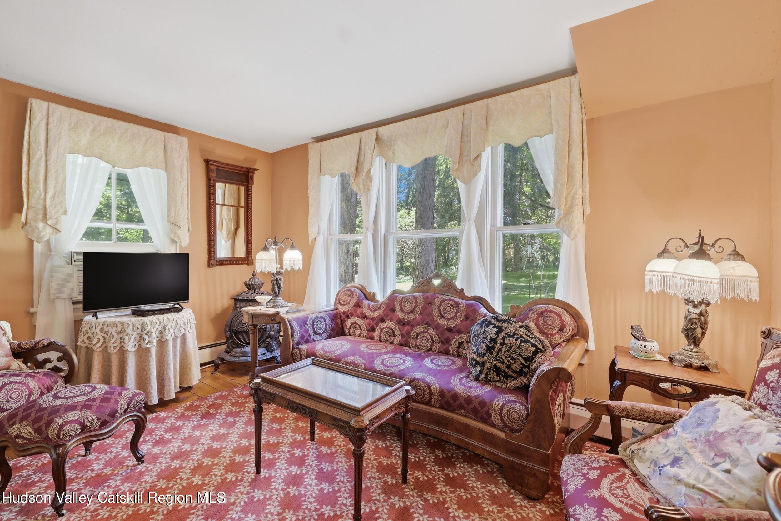 118 Maple Hill Road Rosendale, NY 12472 - Photo 5 of 41 118maplecloselr