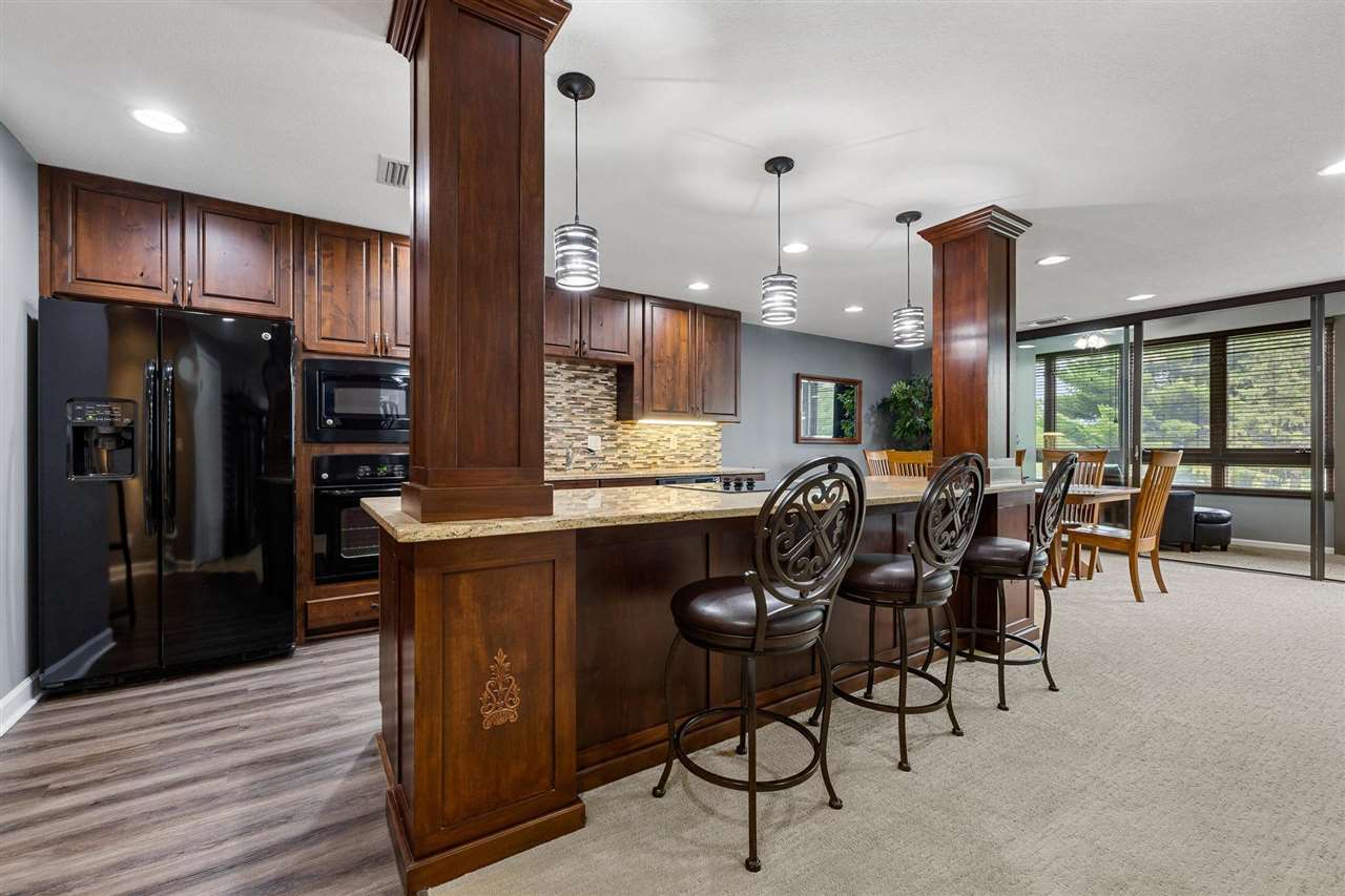 820 Club House Road, Unit 2E North Liberty, IA 52317 - Photo 6 of 32 Gallery Image 6