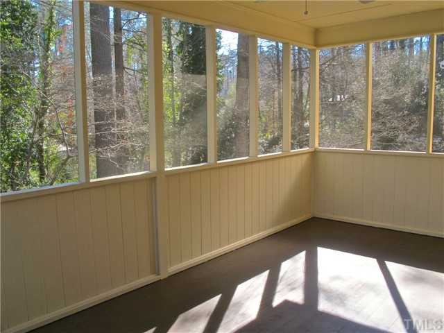 344 Buncombe Street Raleigh, NC 27609 - Photo 18 of 25 Screened Porch