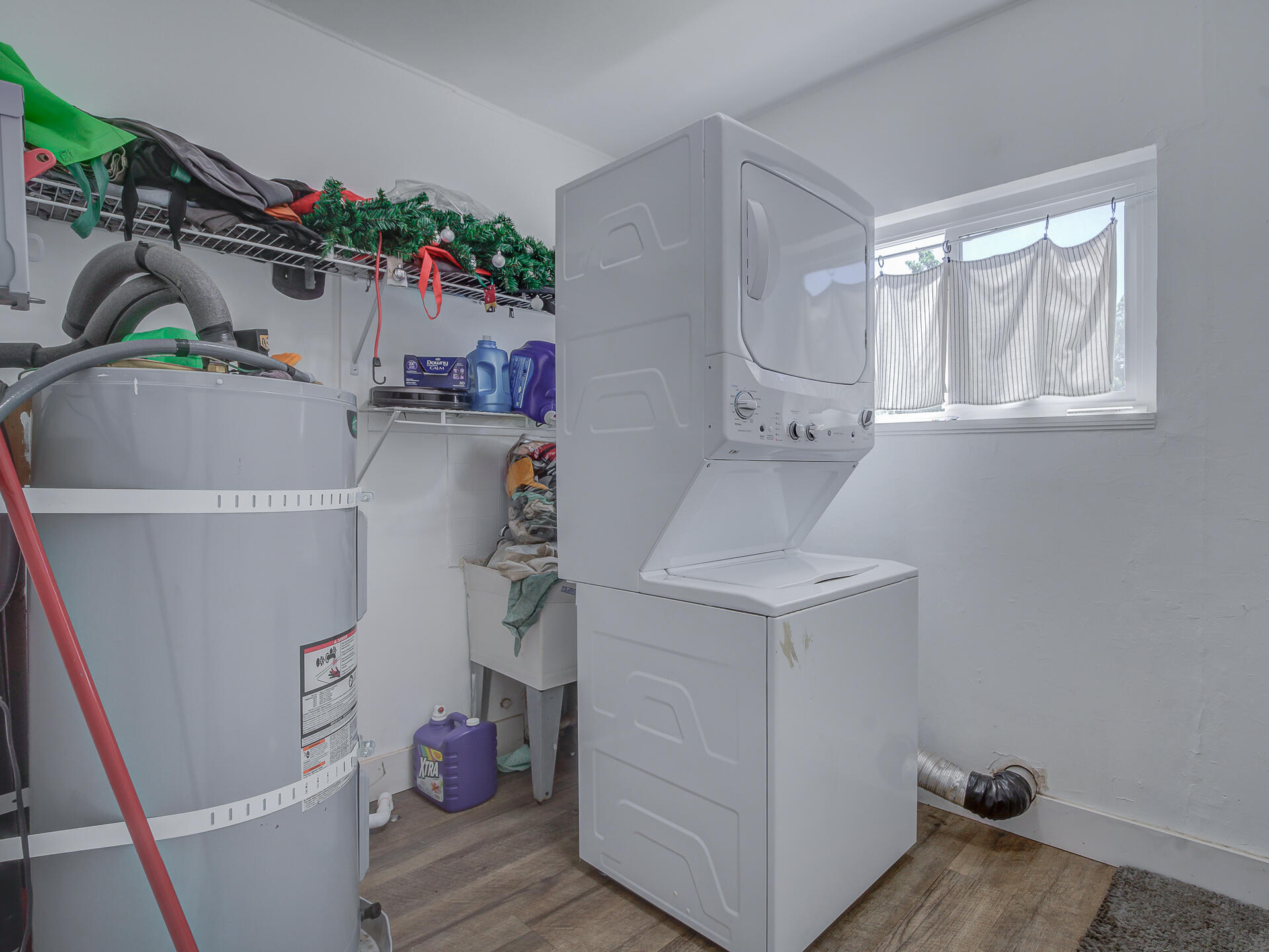 2962 Lanning Avenue Redding, CA 96001 - Photo 11 of 38 a room with storage and utility