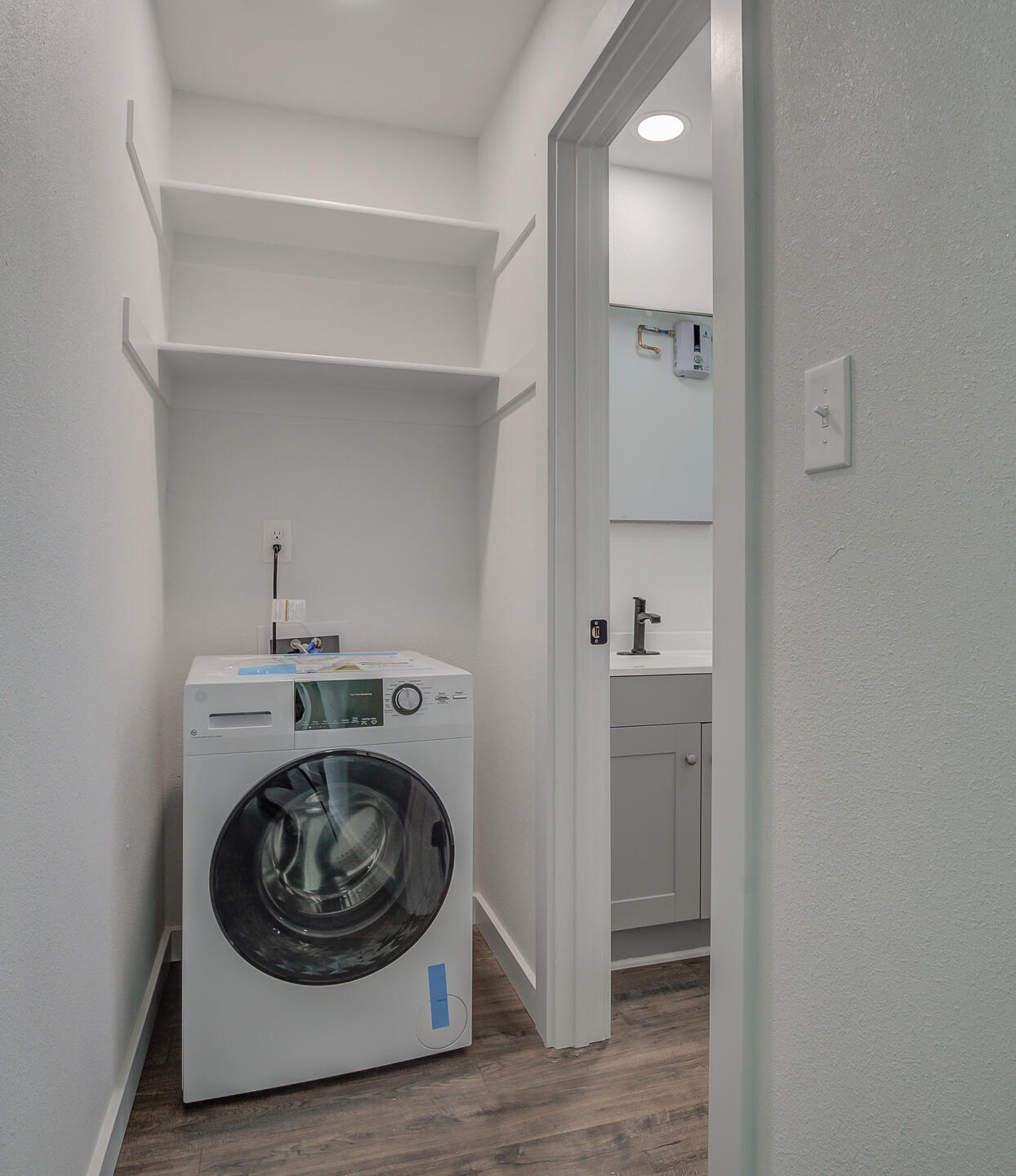 2962 Lanning Avenue Redding, CA 96001 - Photo 34 of 38 a room with a washer and dryer