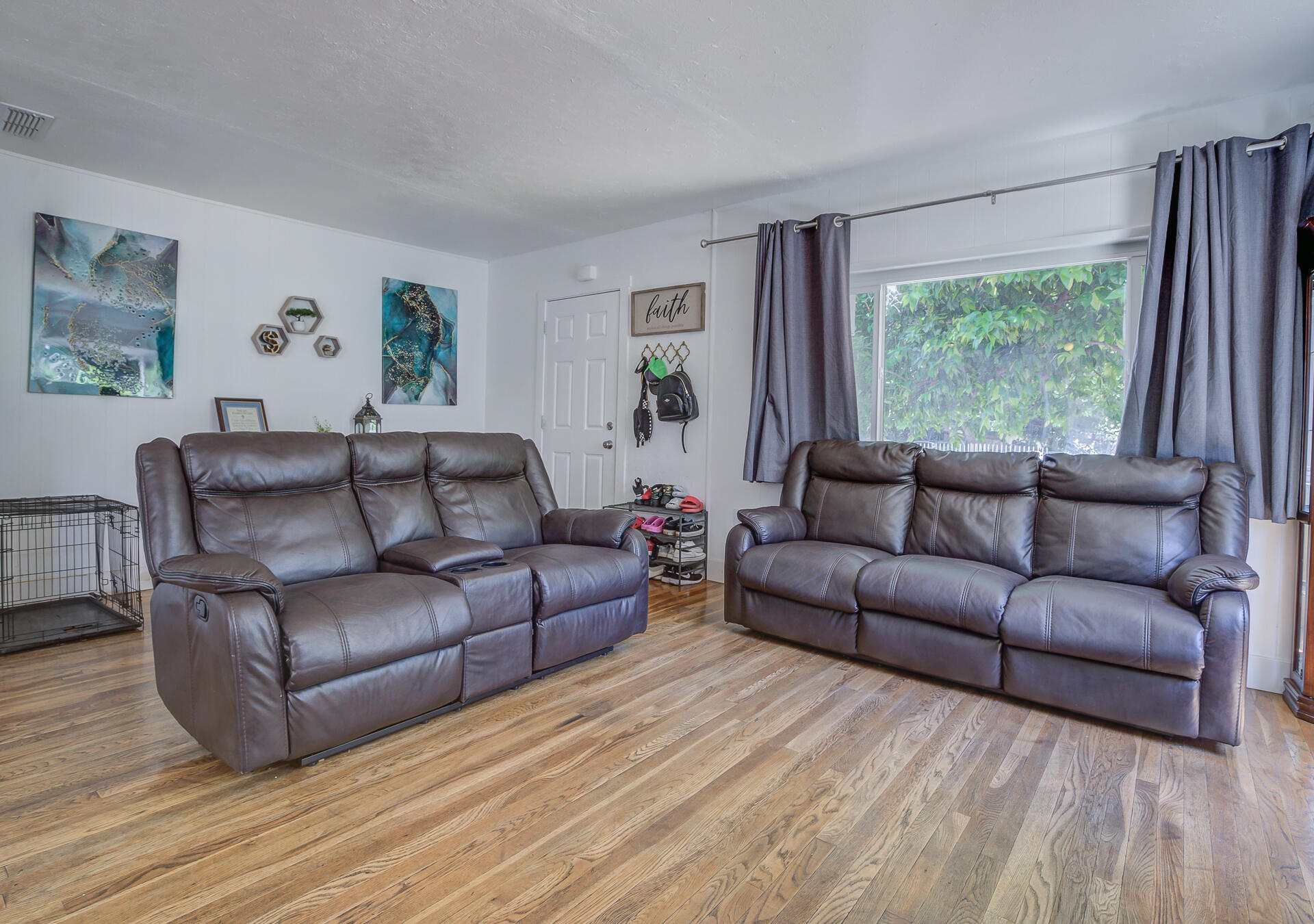 2962 Lanning Avenue Redding, CA 96001 - Photo 5 of 38 a living room with furniture and a large window