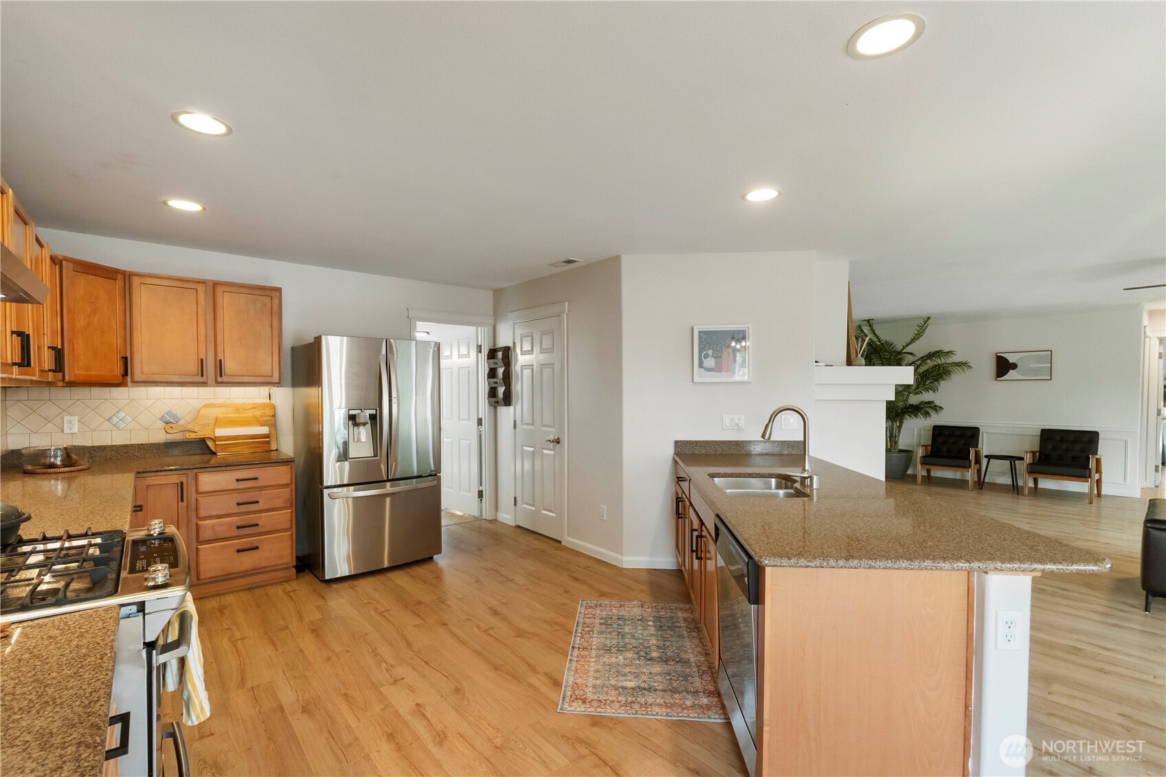 2925 Southeast 4th Street Renton, WA 98056 - Photo 11 of 40