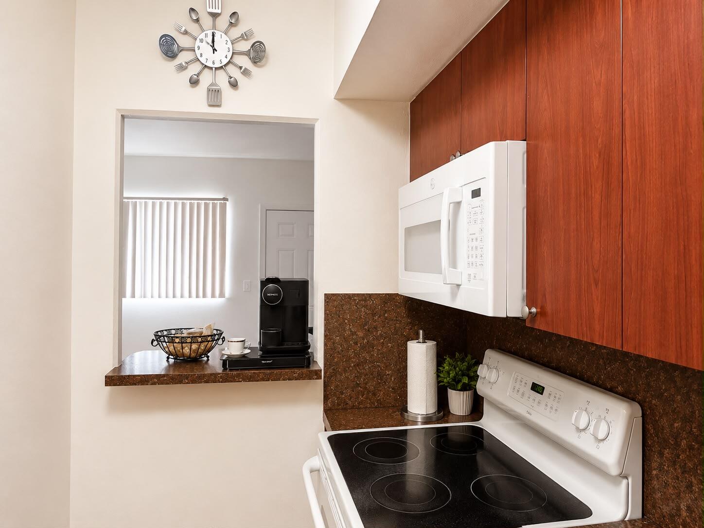 11 Southwest 52nd Avenue, Unit 7B Miami, FL 33134 - Photo 7 of 17 82a641c7-2780-41a5-a639-8713b0f2fc8e