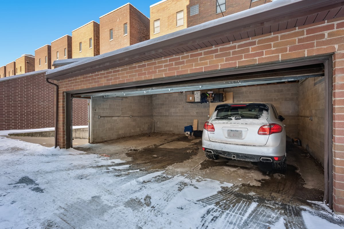 1025 West Monroe Street, Unit 3W Chicago, IL 60607 - Photo 18 of 19 a car parked in front of a building