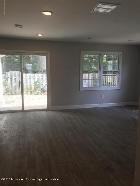 31 Kingsley Way Freehold, NJ 07728 - Photo 3 of 6 living room 2