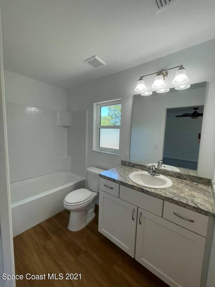 642 Alhambra Road Southeast Palm Bay, FL 32909 - Photo 16 of 24 Master bath