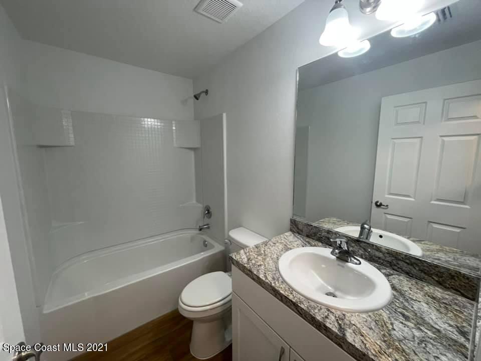 642 Alhambra Road Southeast Palm Bay, FL 32909 - Photo 19 of 24 Hall Bath