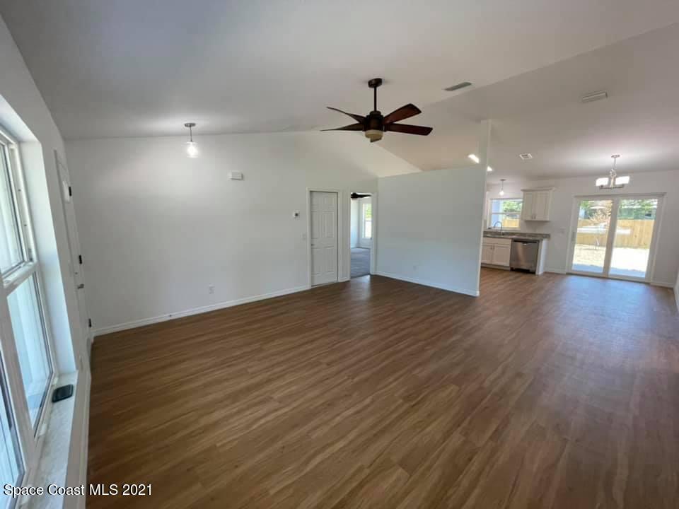 642 Alhambra Road Southeast Palm Bay, FL 32909 - Photo 10 of 24 Family room