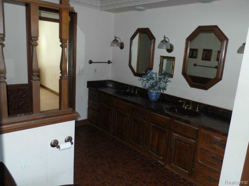 10345 South State Road Goodrich, MI 48438 - Photo 23 of 24 SAM_2244.jpg