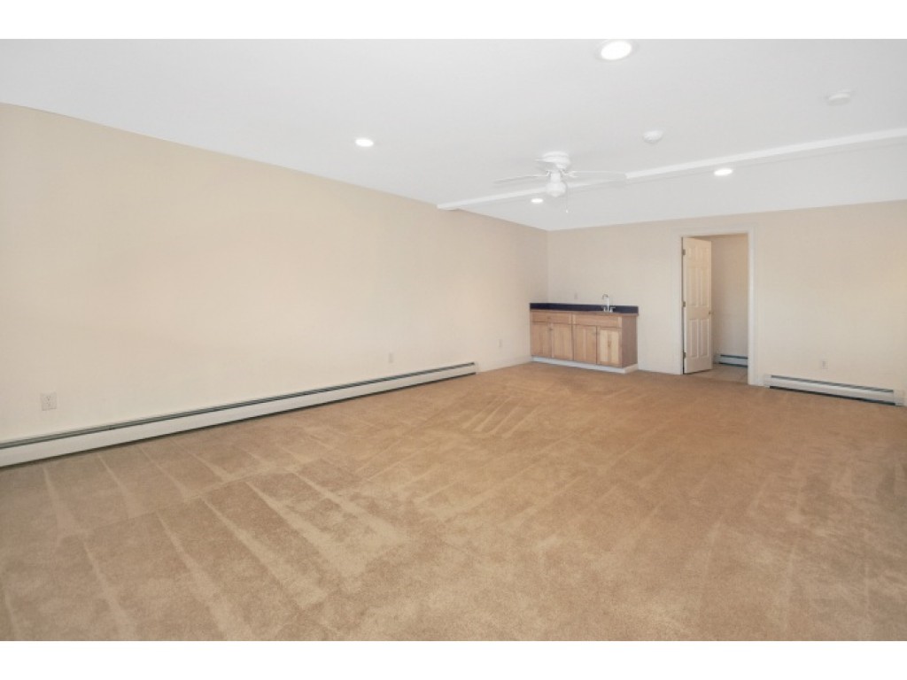 46 Prides Point Way, Unit 10 Laconia, NH 03246 - Photo 15 of 31 Gallery Image 15