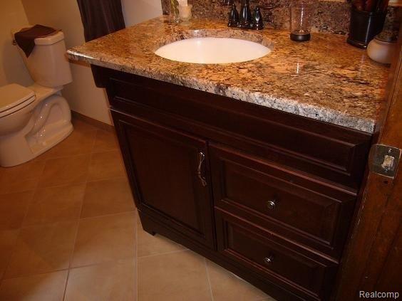 4826 Millis Road North Branch, MI 48461 - Photo 19 of 25 19 Granite counter