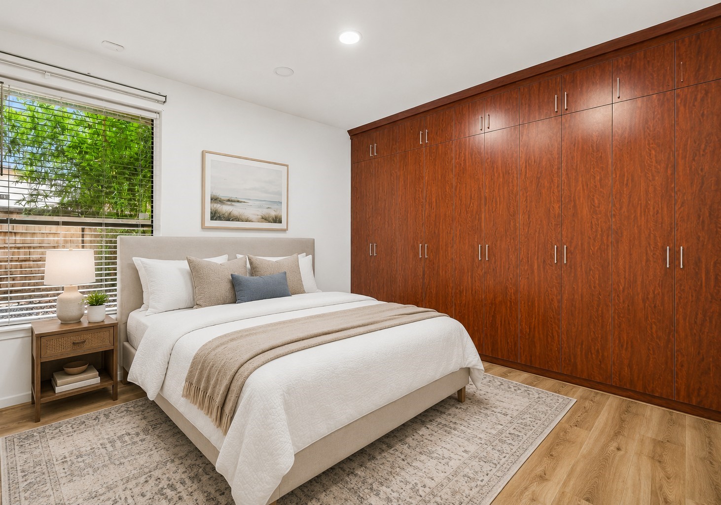 2829 Timmons Lane, Unit 211 Houston, TX 77027 - Photo 28 of 32 Virtual staged guest bedroom.