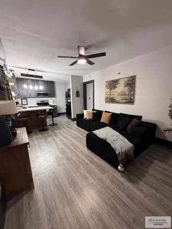 $1,470 | 255 East St Francis Street, Brownsville, TX 78520