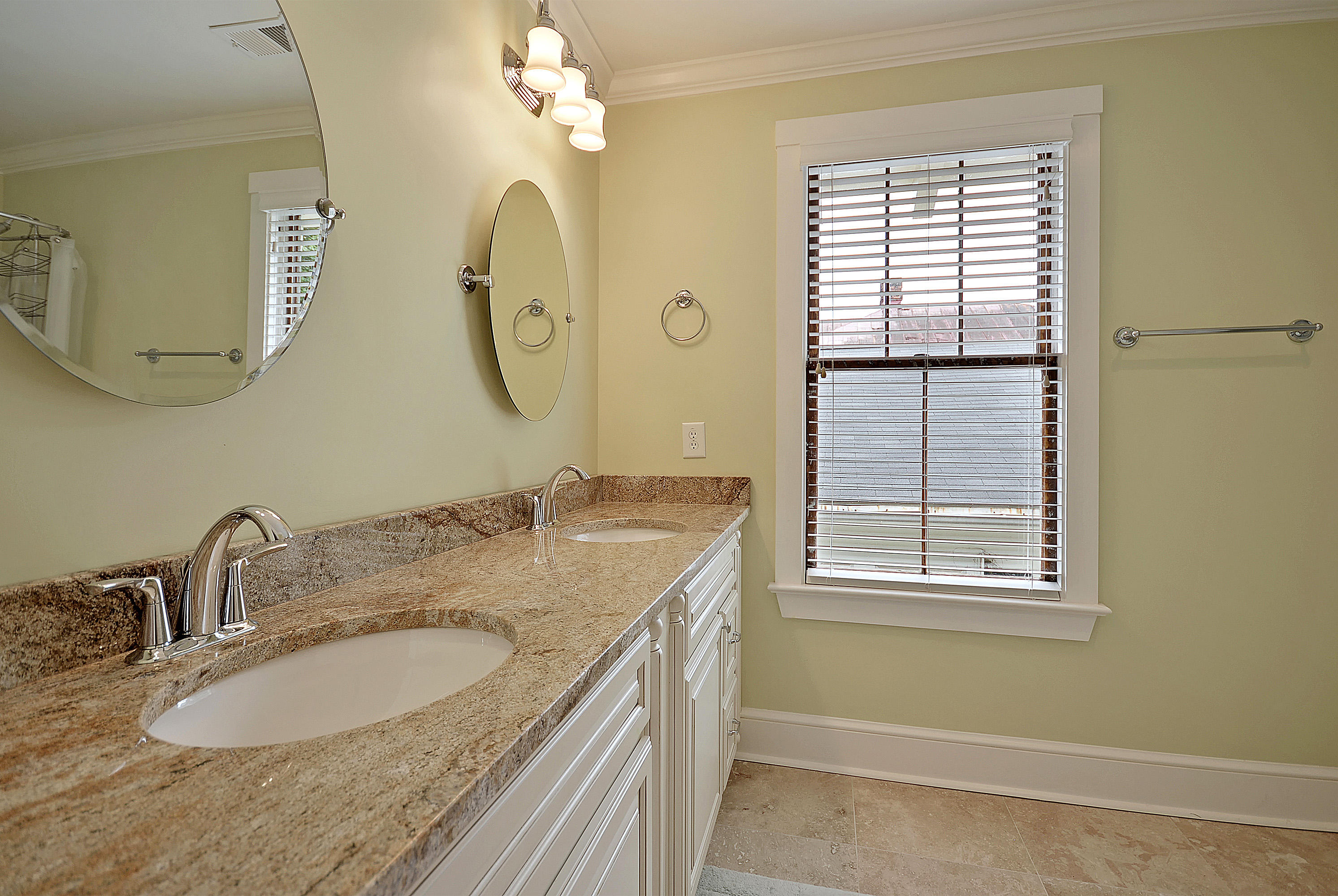 625 Rutledge Avenue Charleston, SC 29403 - Photo 28 of 36 DSC_0460_DSC_0462 copy