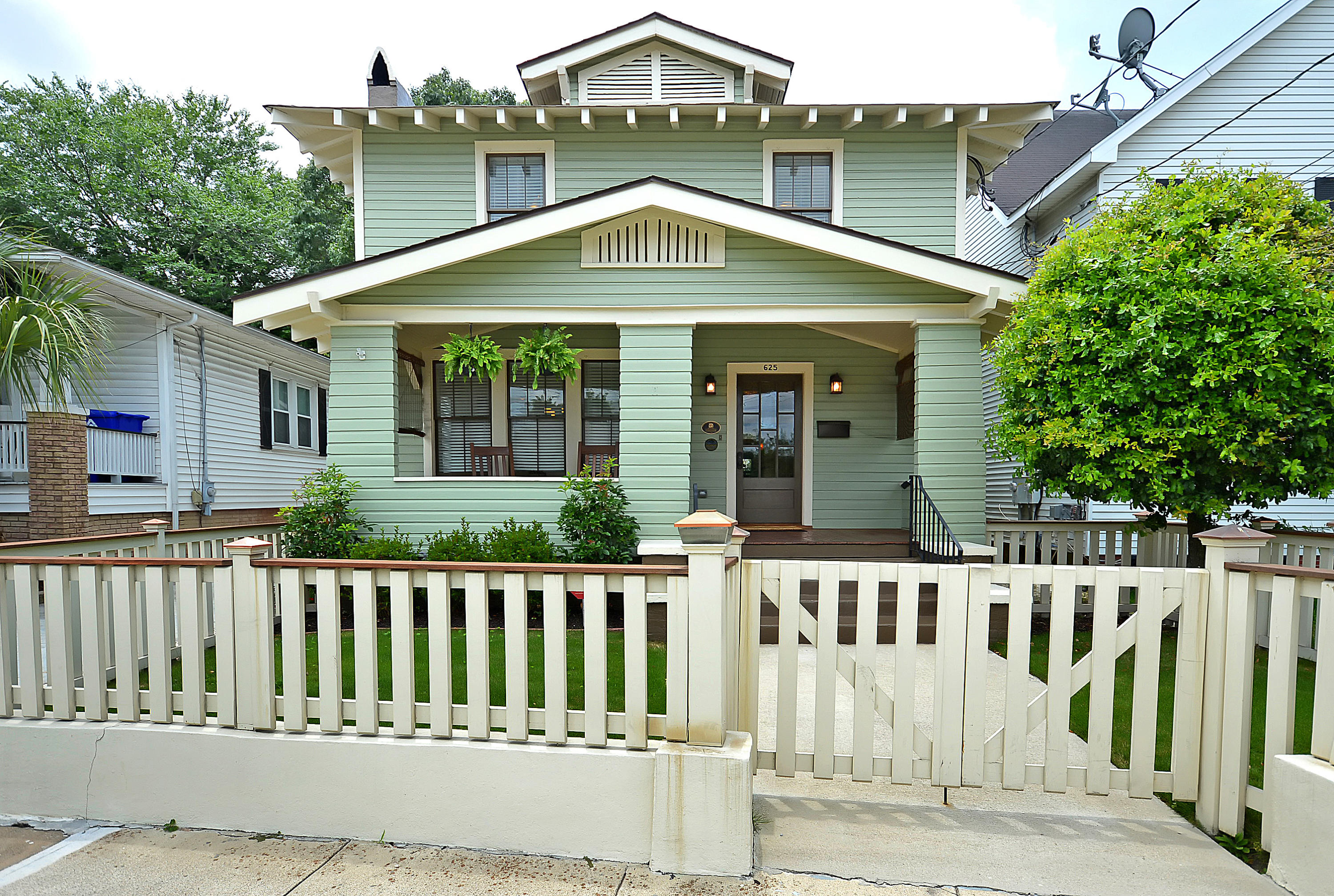 625 Rutledge Avenue Charleston, SC 29403 - Photo 5 of 36 DSC_0654 copy