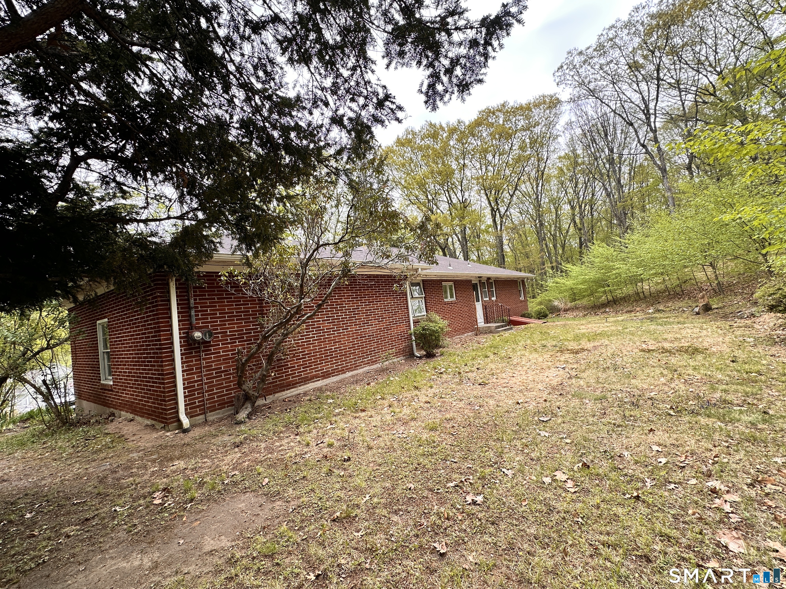 5 Old Town Road Seymour, CT 06483 - Photo 4 of 40
