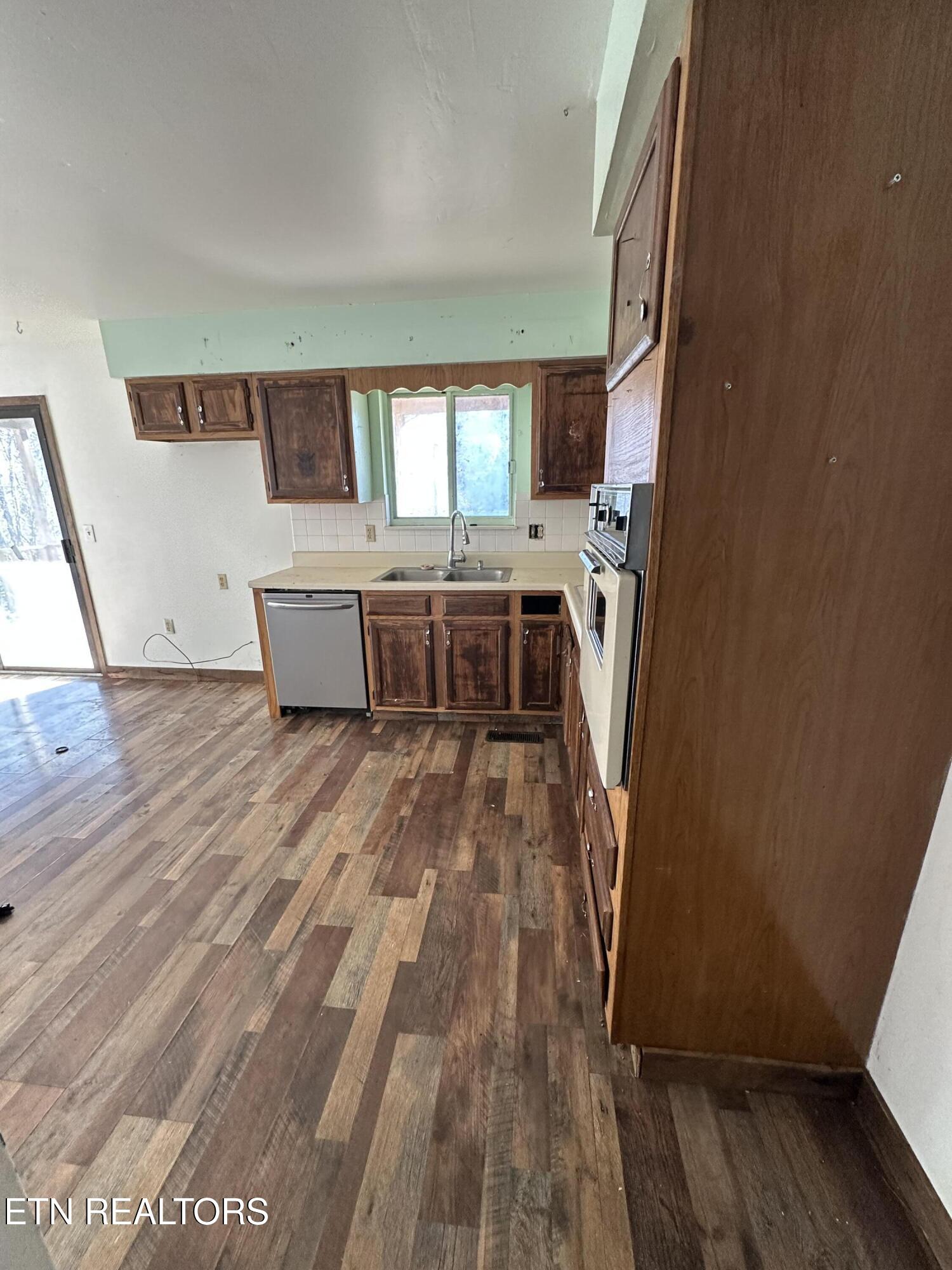 1275 Cove Road Kingston, TN 37763 - Photo 26 of 39 IMG_4928