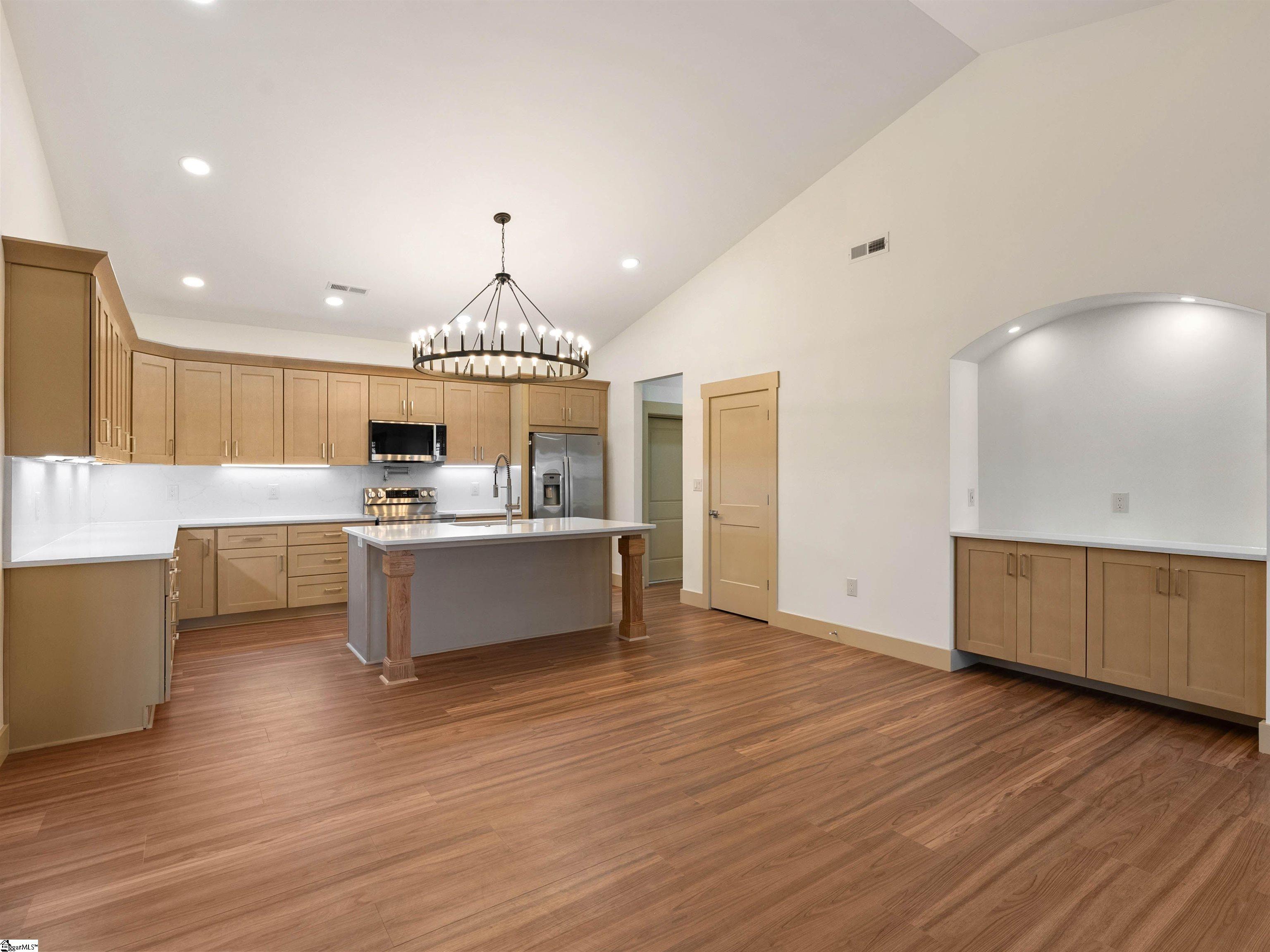 111 West 2nd Street Williamston, SC 29697 - Photo 6 of 28