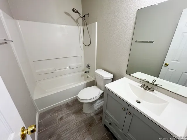 $1,495 | 7906 Copper Brook, Converse, TX 78109