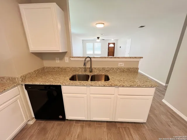 $1,495 | 7906 Copper Brook, Converse, TX 78109