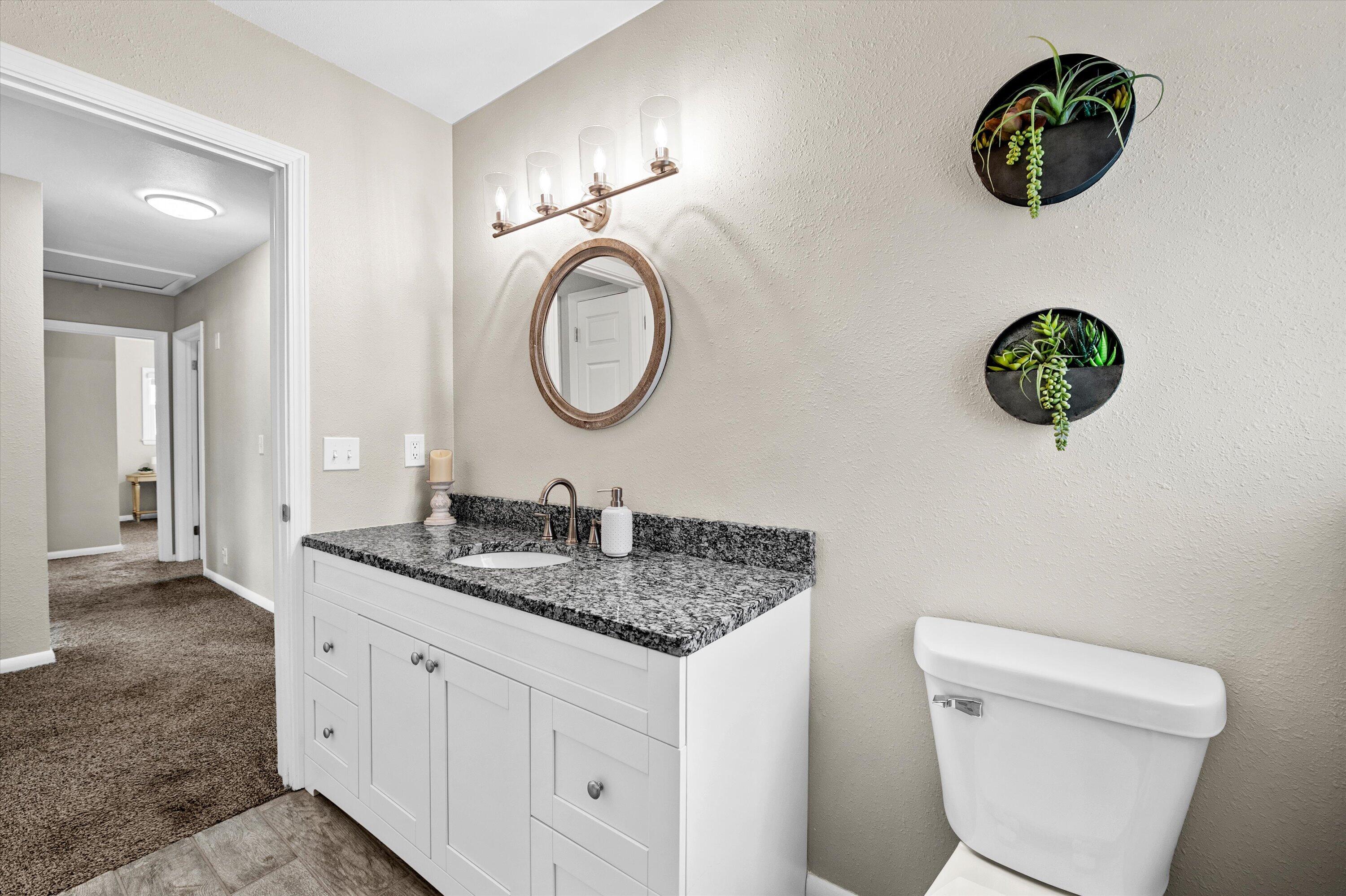 7729 West Cold Spring Road Greenfield, WI 53220 - Photo 14 of 31 Full bathroom