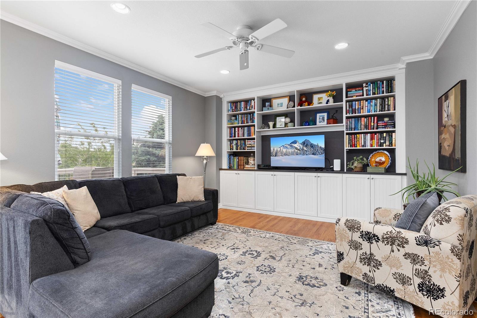 5290 Raritan Way Denver, CO 80221 - Photo 4 of 39