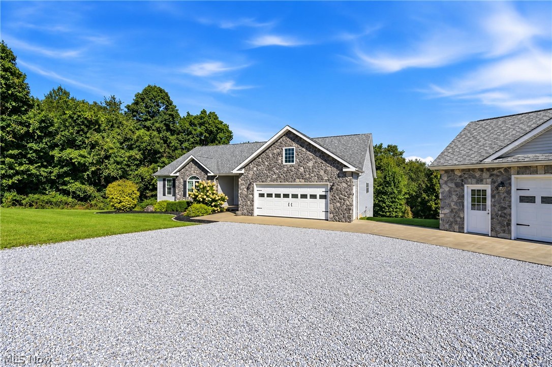 37517 Harry's Ridge Road Barnesville, OH 43713 - Photo 3 of 50 Gallery Image 3