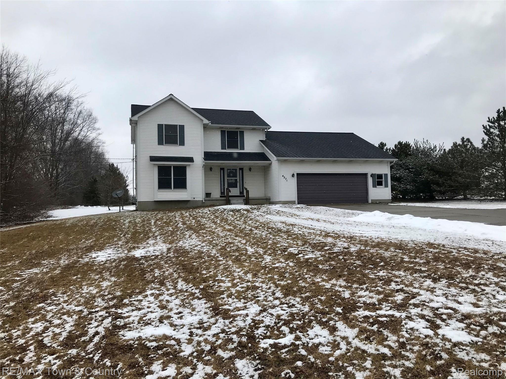 4271 East Carpenter Road Flint, MI 48506 - Photo 2 of 44 IMG-3090.jpg