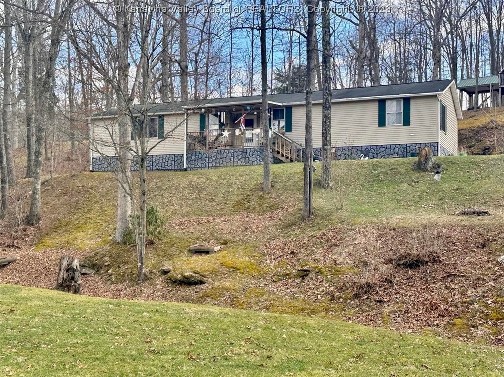 302 Cedar Valley Road Ripley, WV 25271 - Photo 2 of 25 Gallery Image 2