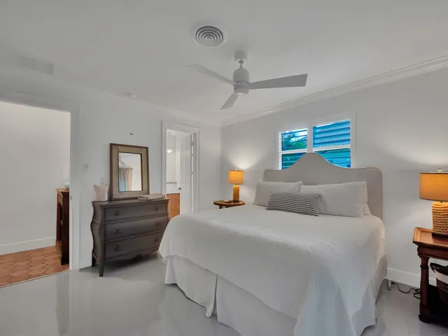 $10,000 | 535 Honeysuckle Lane, Vero Beach, FL 32963